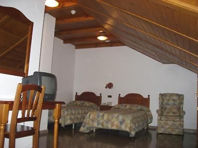 Hotel Anaya Puente La Reina de Jaca Eksteriør billede